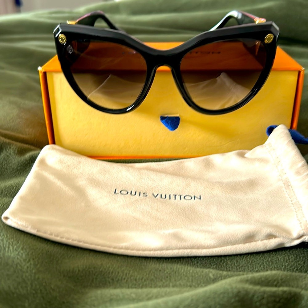 Louis Vuitton Acetate My Fair Lady Sunglasses Black EUC #VO199 Z1254E 93L